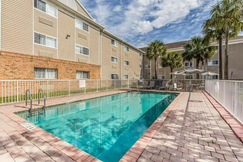 Suburban Studios Fort Myers Cape Coral Exterior photo