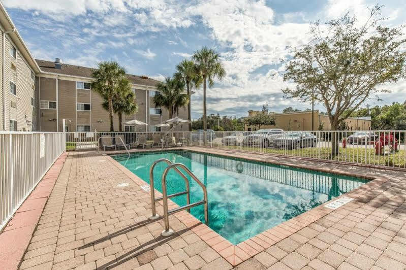 Suburban Studios Fort Myers Cape Coral Exterior photo